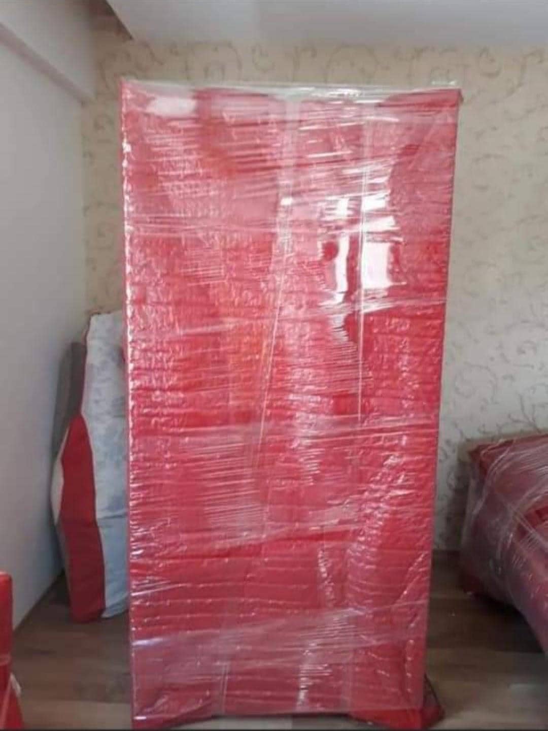 Askılı gardırop ambalajı